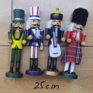 MUNECO CASCANUECES 25CM